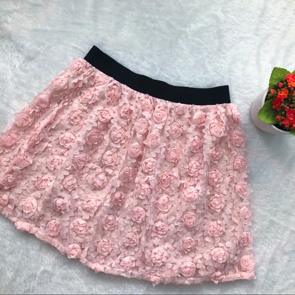 F21 Floral Skirt - Picture 2 of 3